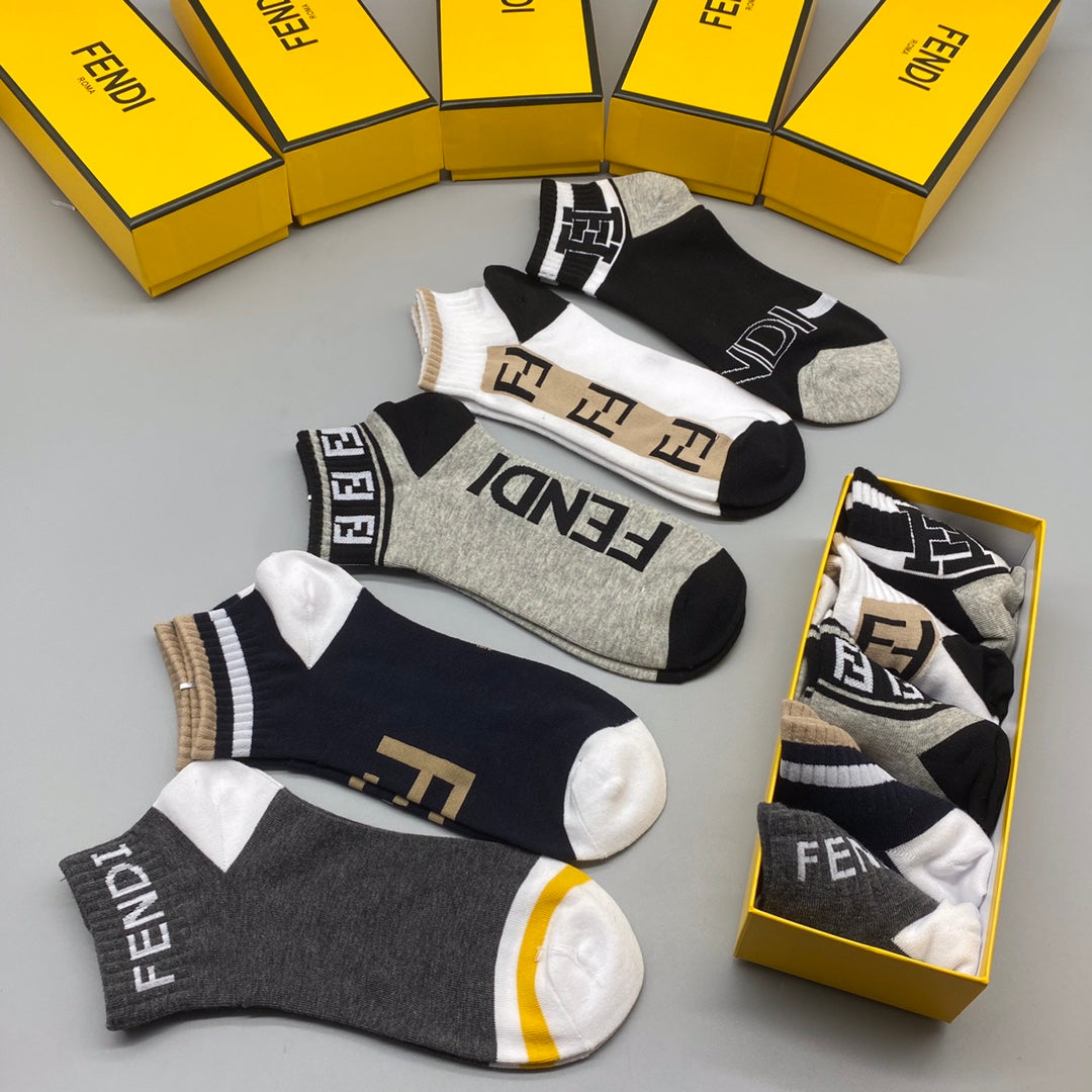 Fendi graphic wordmark mix ankle socks - view 1