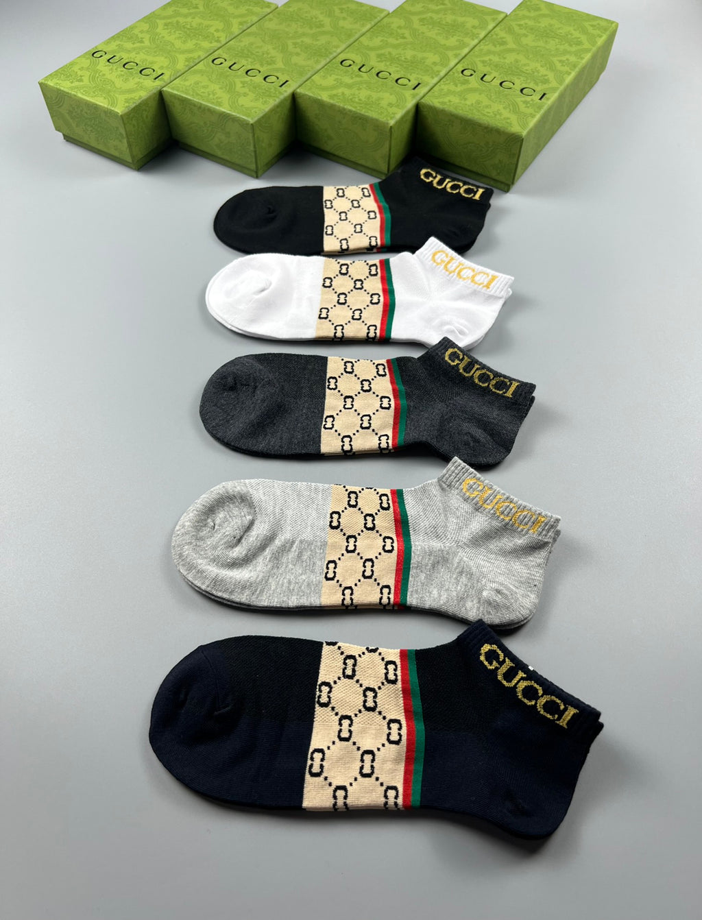 Gucci Ankle Socks - wide check-pattern bands across the foot - image 9