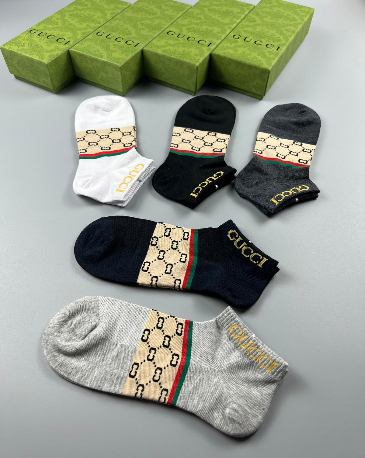 Gucci Ankle Socks - wide check-pattern bands across the foot - image 7