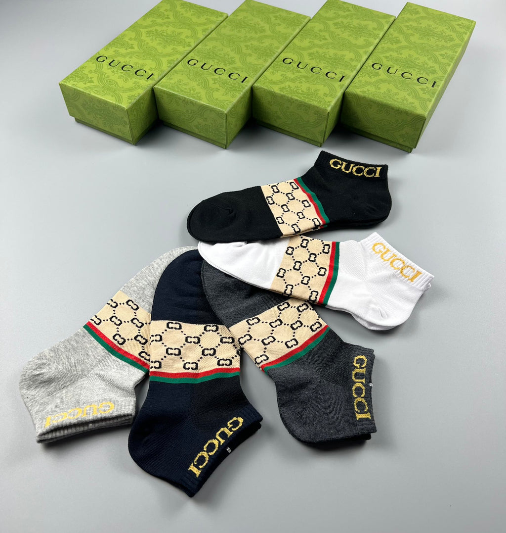 Gucci Ankle Socks - wide check-pattern bands across the foot - image 8