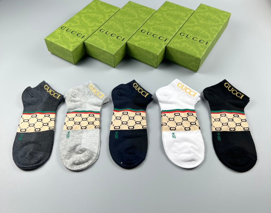 Gucci Ankle Socks - wide check-pattern bands across the foot - image 1