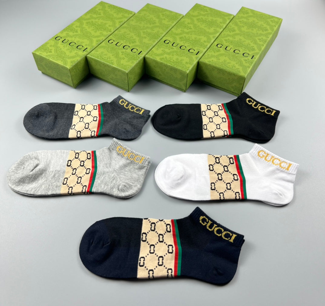 Gucci Ankle Socks - wide check-pattern bands across the foot - image 5