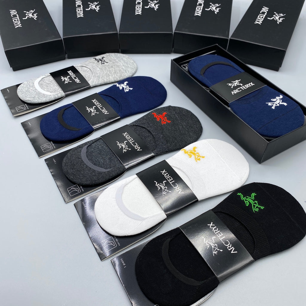 Arcteryx low cut bright bird accent ankle socks - view 3