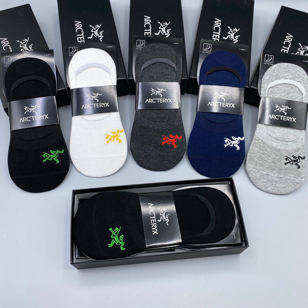 Arcteryx low cut bright bird accent ankle socks - view 6