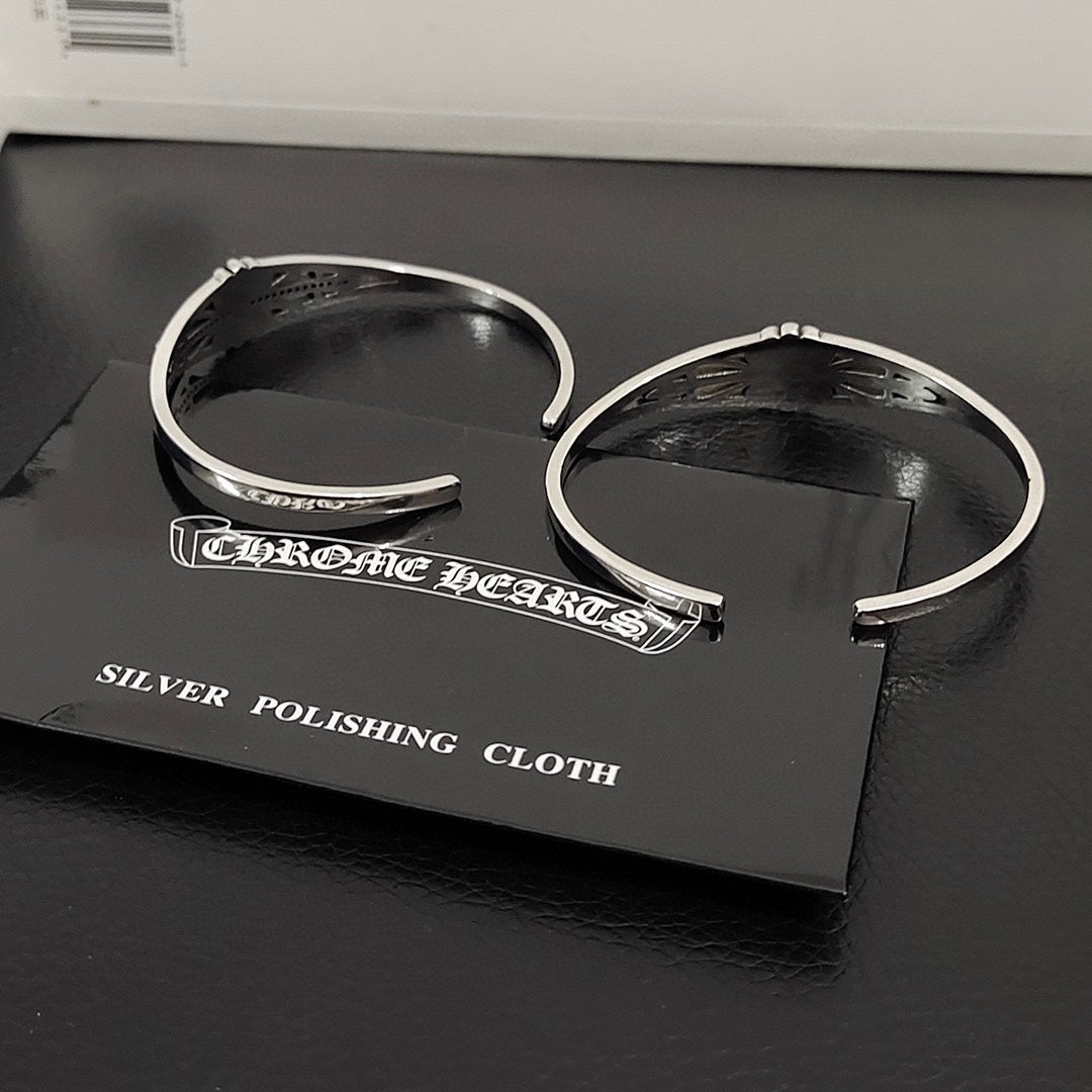 Chrome Hearts Cross Detail Open Cuff Bracelet - album image 4