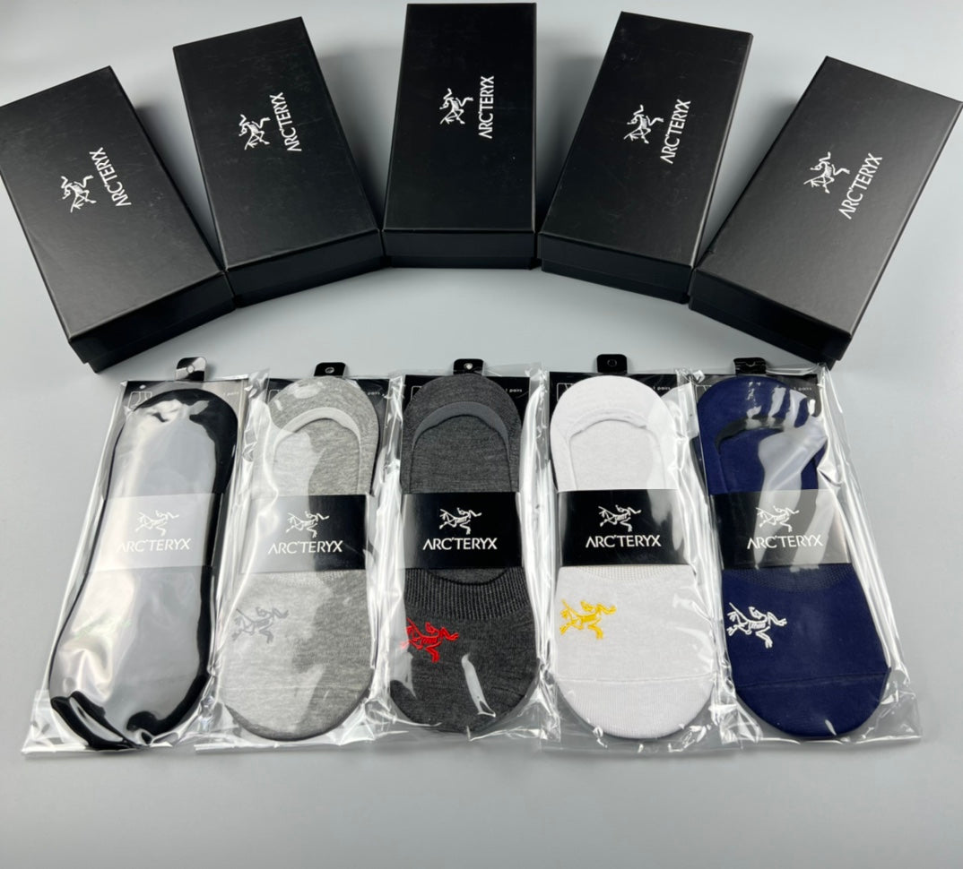 Arcteryx low cut contrast bird ankle socks - view 1