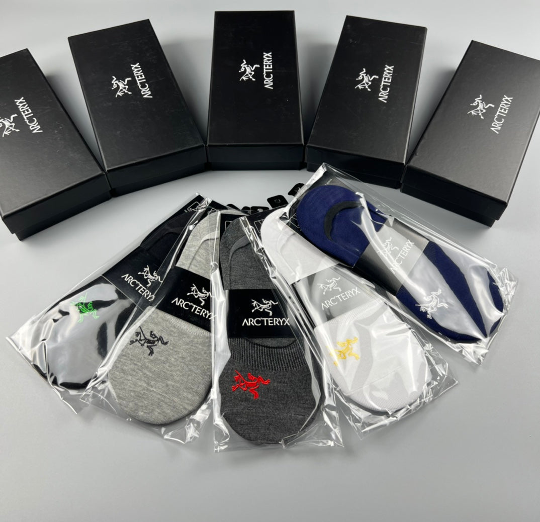Arcteryx low cut contrast bird ankle socks - view 2