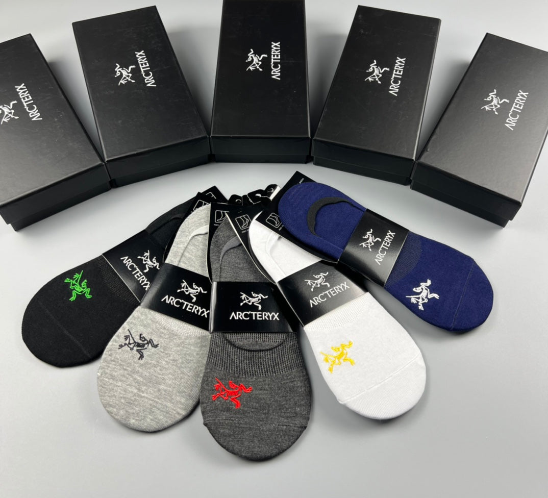 Arcteryx low cut contrast bird ankle socks - view 4