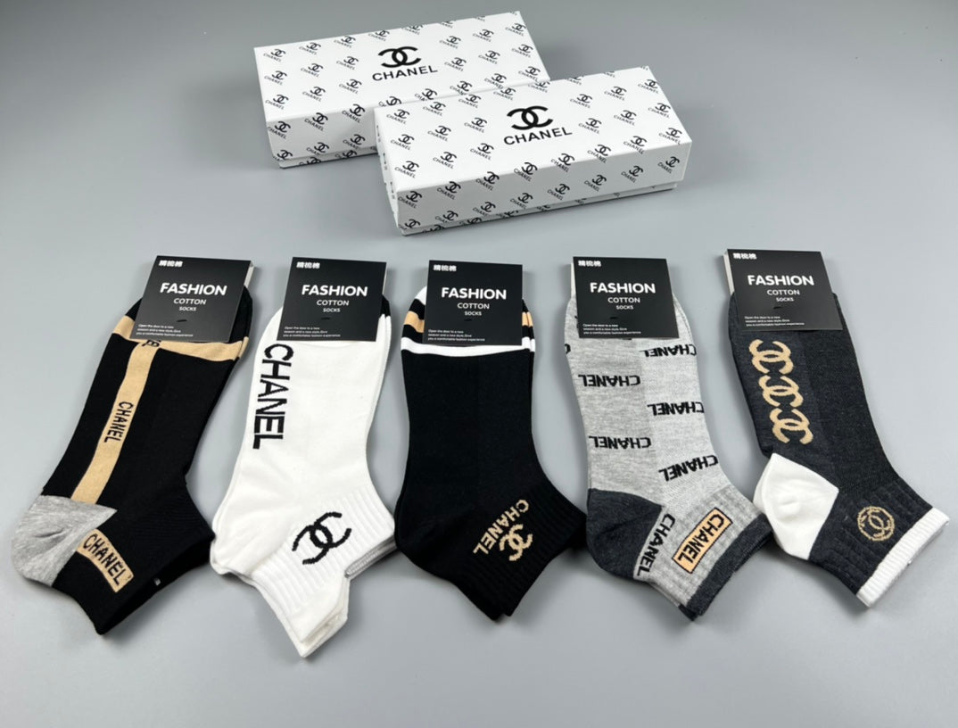 Chanel mixed lettering stripe ankle socks - view 1