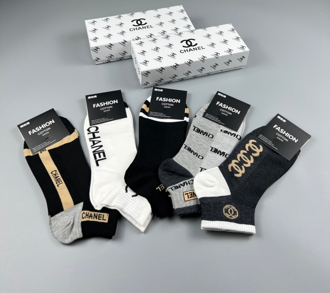 Chanel mixed lettering stripe ankle socks - view 3
