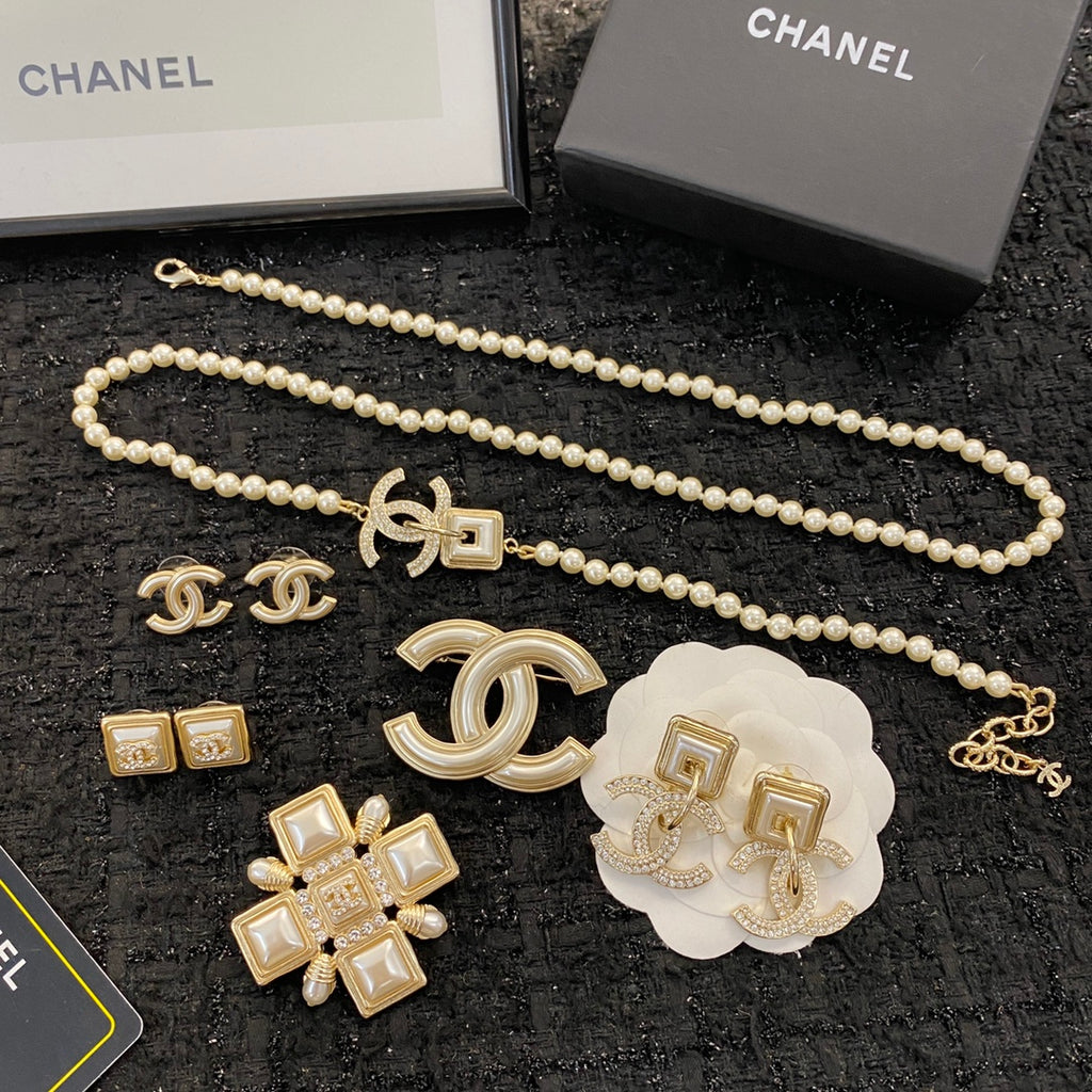 Chanel Enamel Pearl Brooch - album image 9
