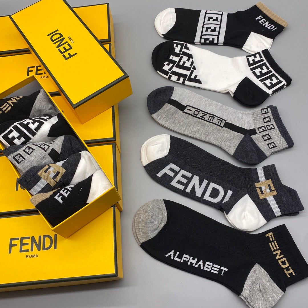 Fendi monochrome graphic mix ankle socks - view 8