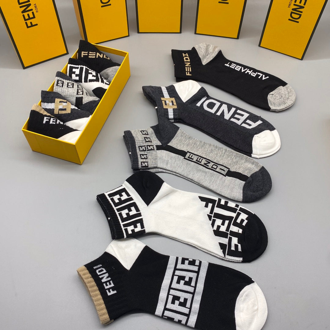 Fendi monochrome graphic mix ankle socks - view 6