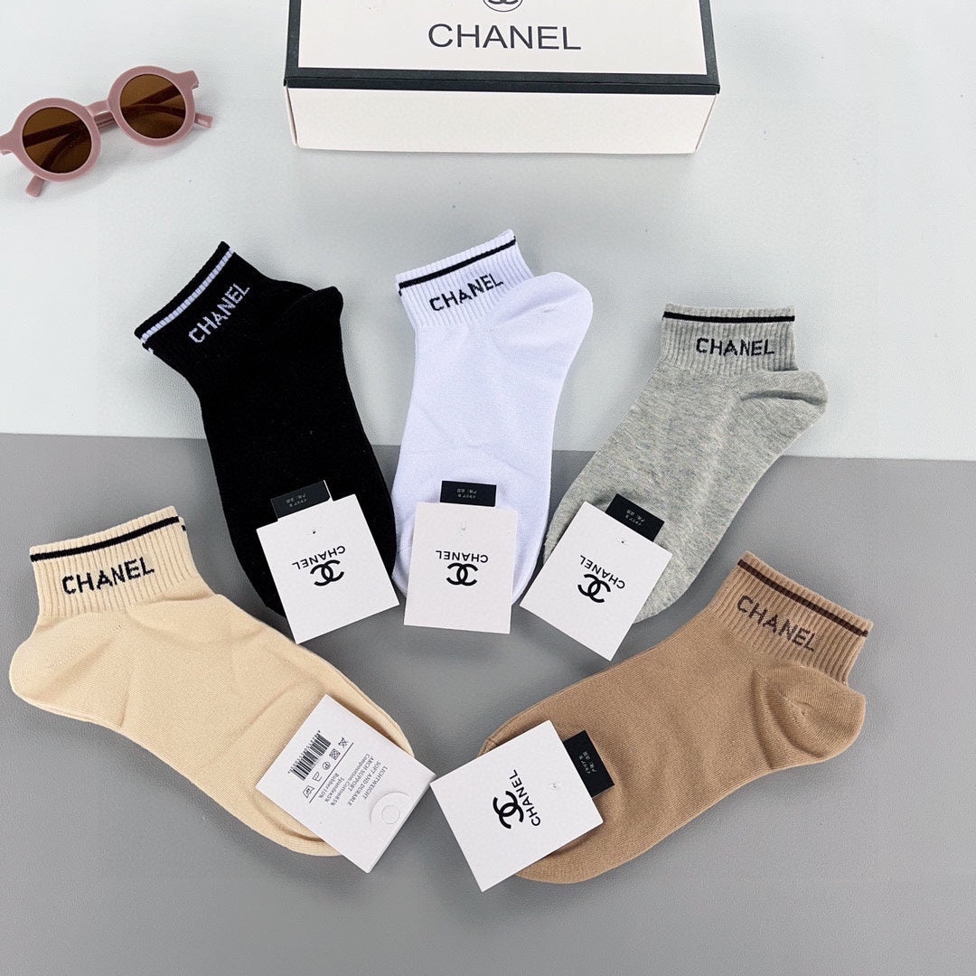 Chanel pastel cuff lettering ankle socks - view 7
