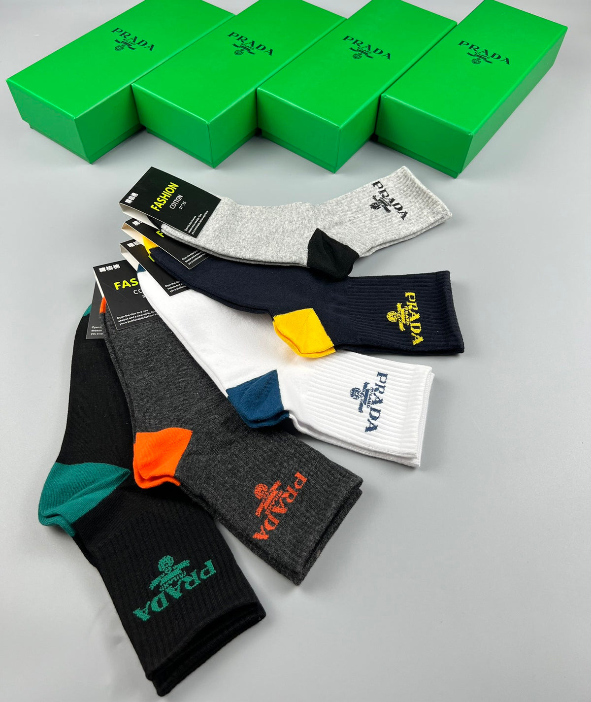 Prada contrast heel lettering crew socks - view 8