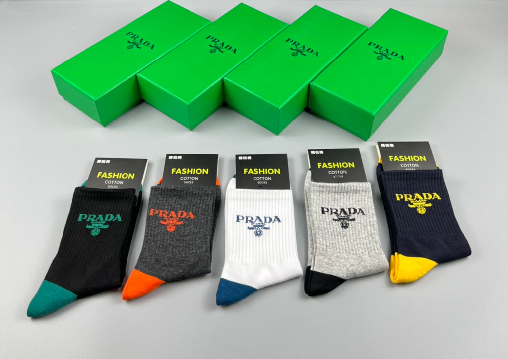 Prada contrast heel lettering crew socks - view 6