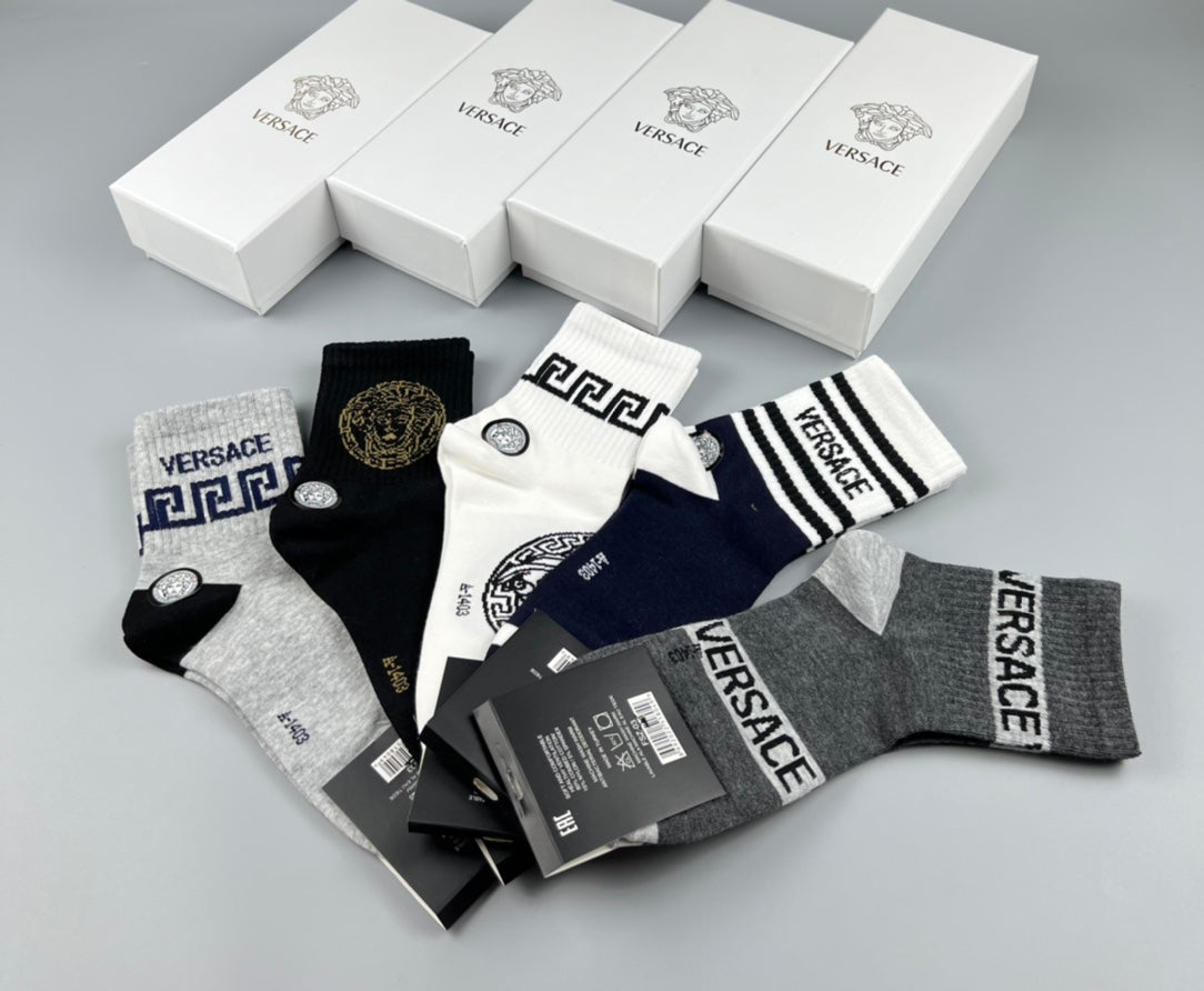 Versace mixed graphic bands crew socks - view 1