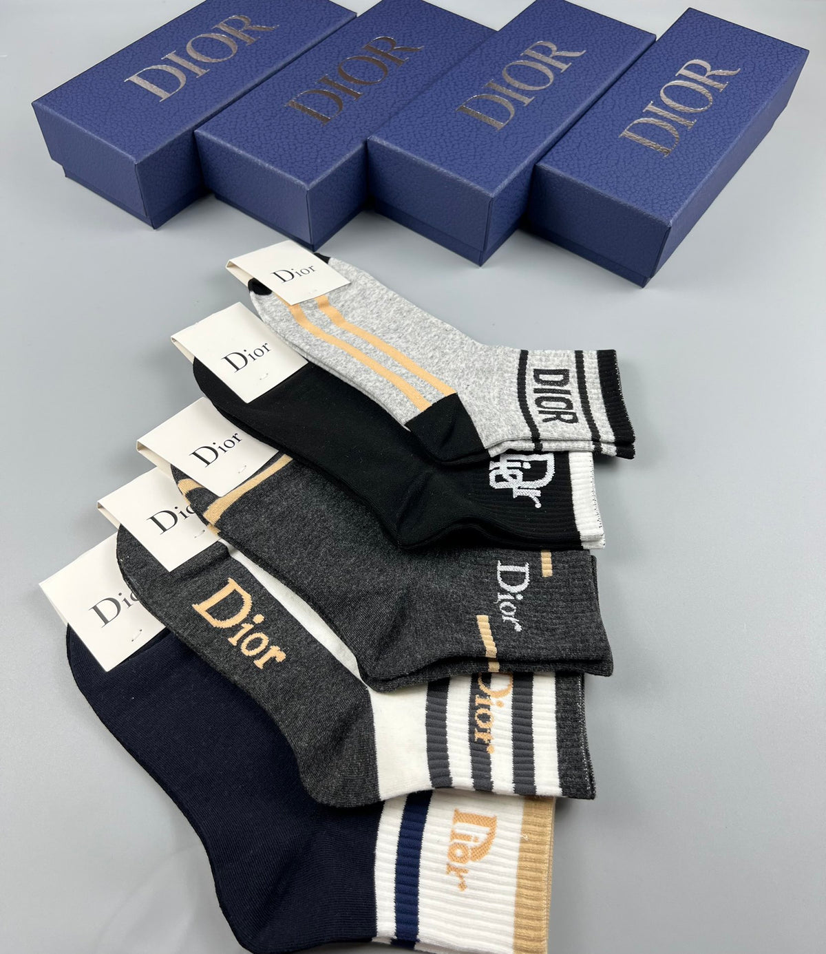 Dior mixed graphic cuffs crew socks - view 8