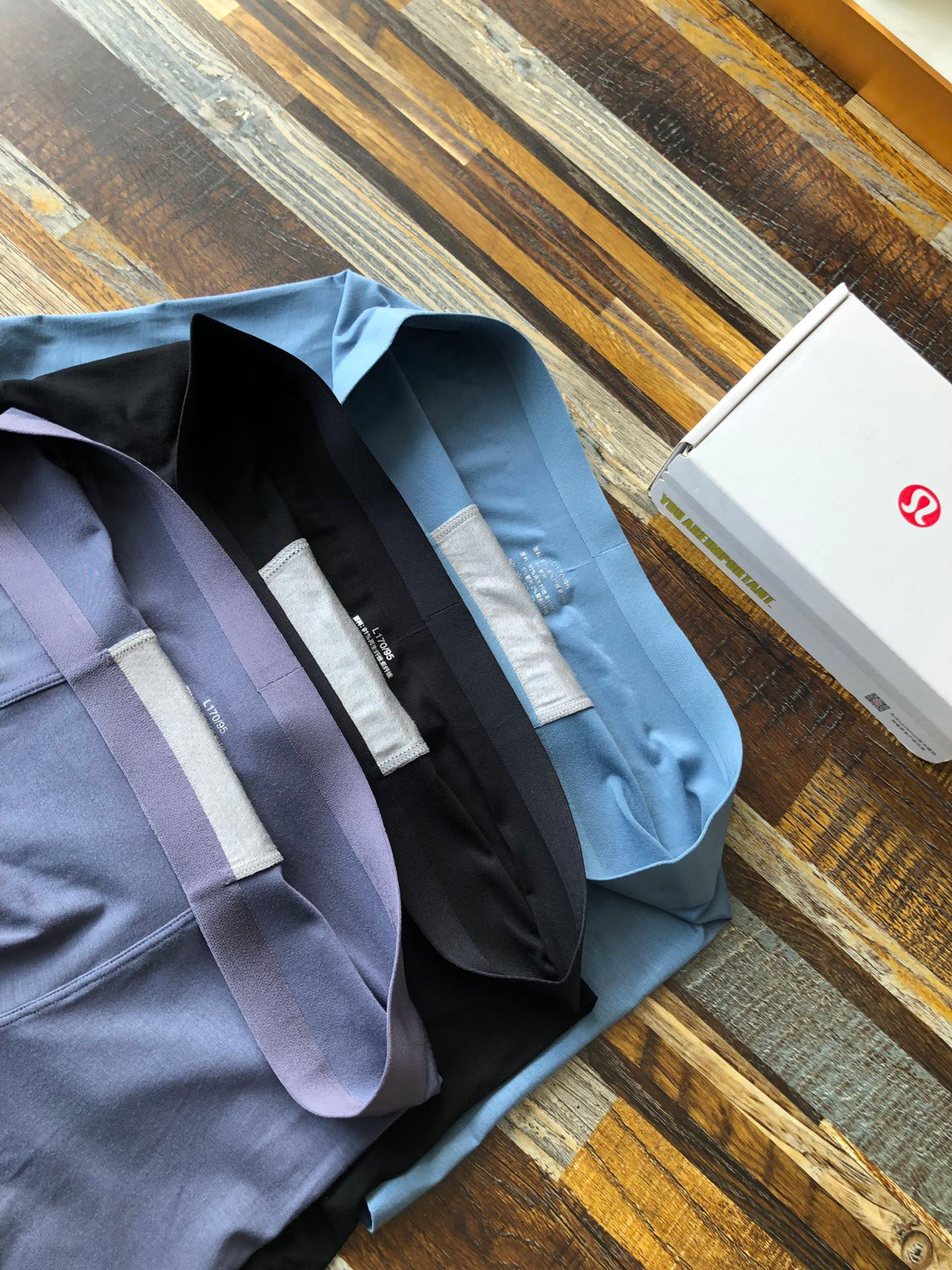 Lululemon minimal emblem waist boxer briefs - view 4