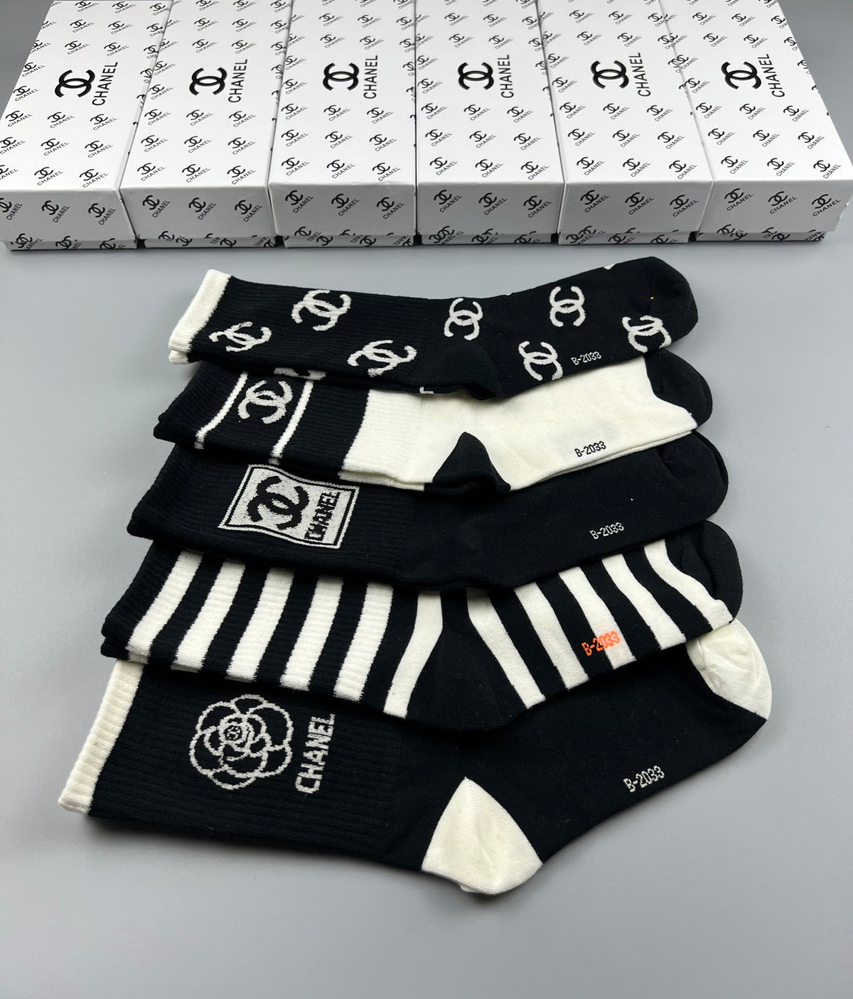 Chanel monochrome stripe graphic crew socks - view 13