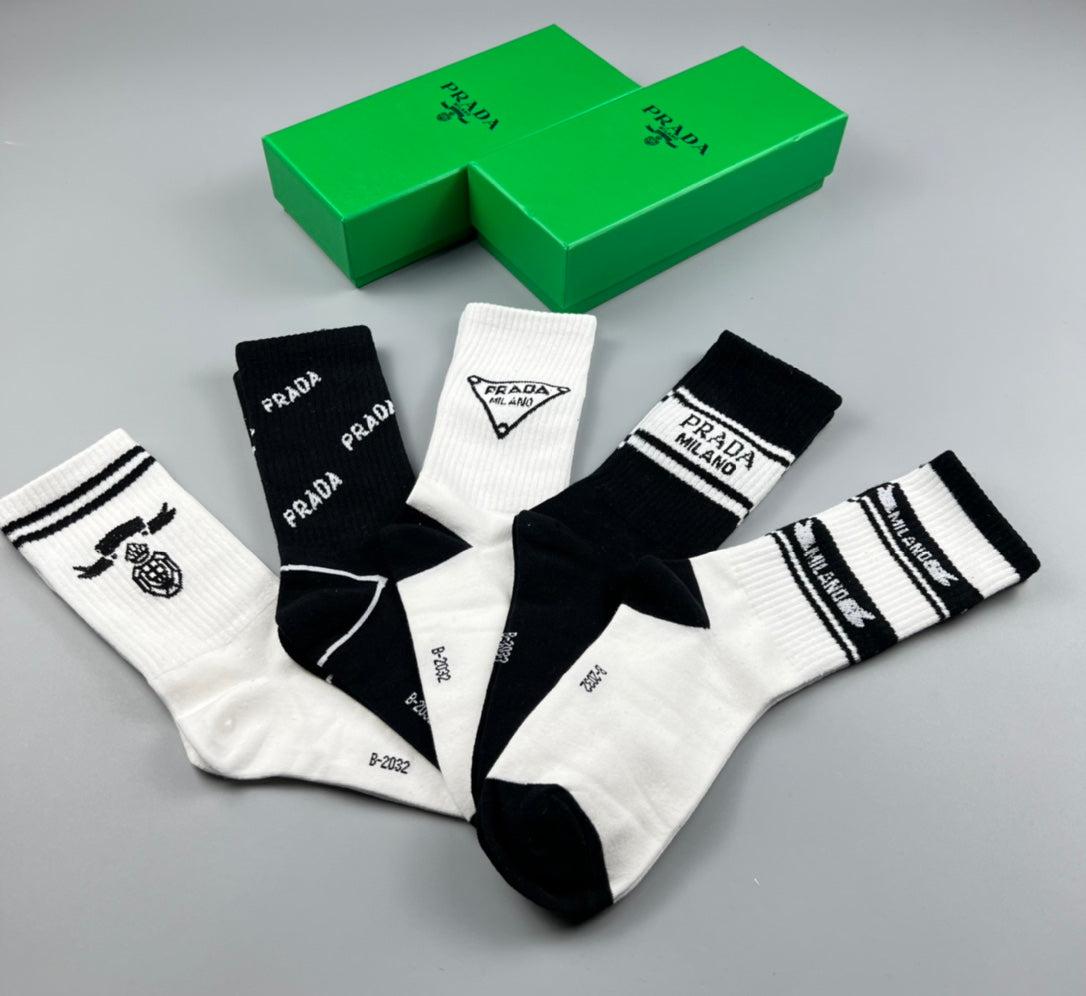 Prada mixed graphic contrast cuff crew socks - view 3
