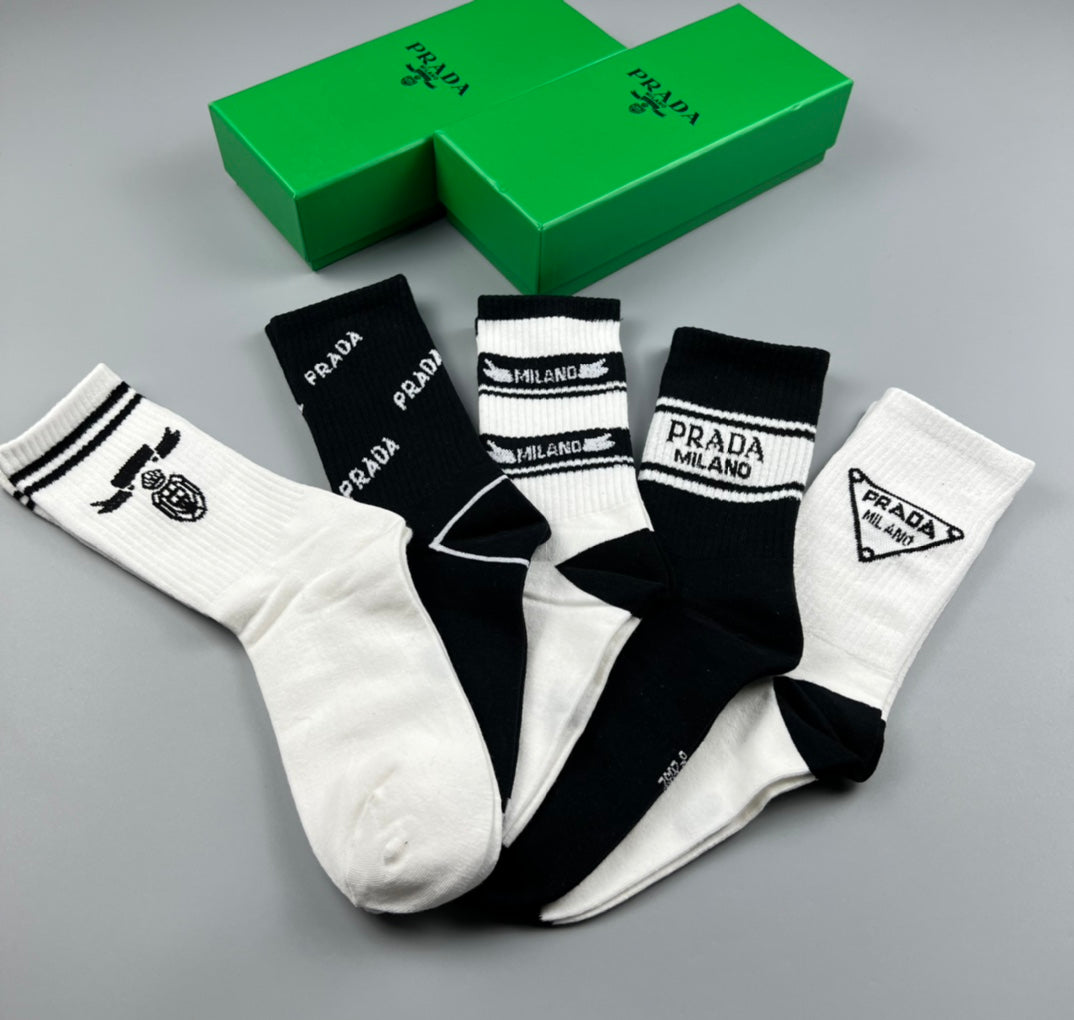 Prada mixed graphic contrast cuff crew socks - view 7