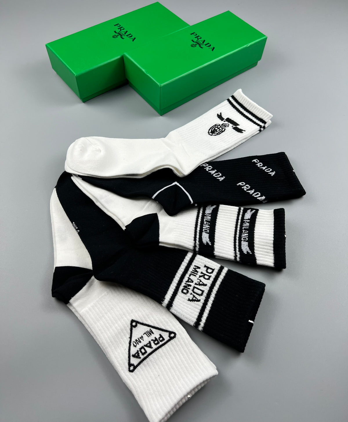 Prada mixed graphic contrast cuff crew socks - view 6