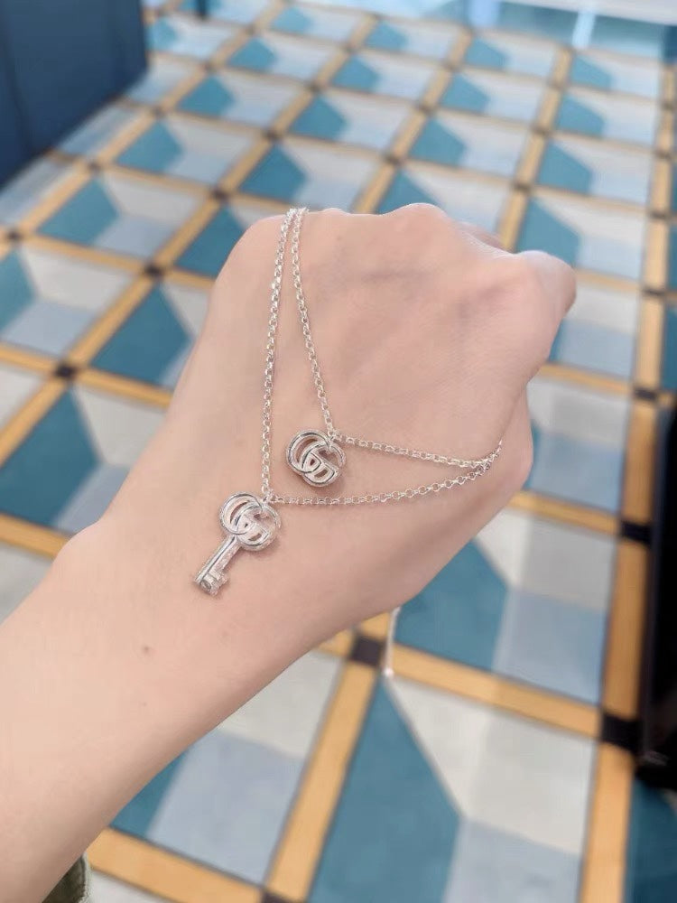 Gucci Interlocking G Key Pendant Bracelet - album image 5