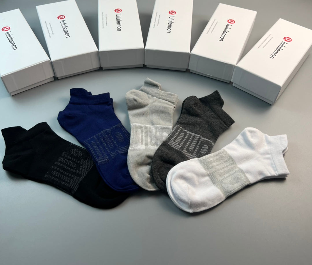 Lululemon tonal letter low cut ankle socks - view 3