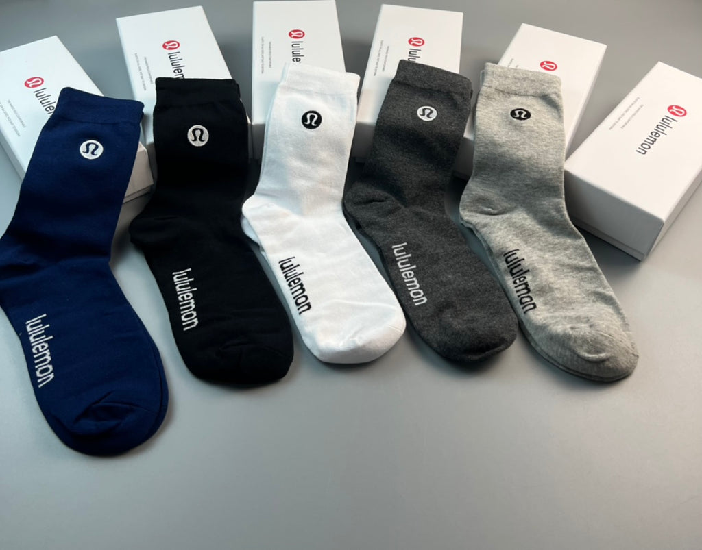 Lululemon small emblem ribbed crew socks - view 4