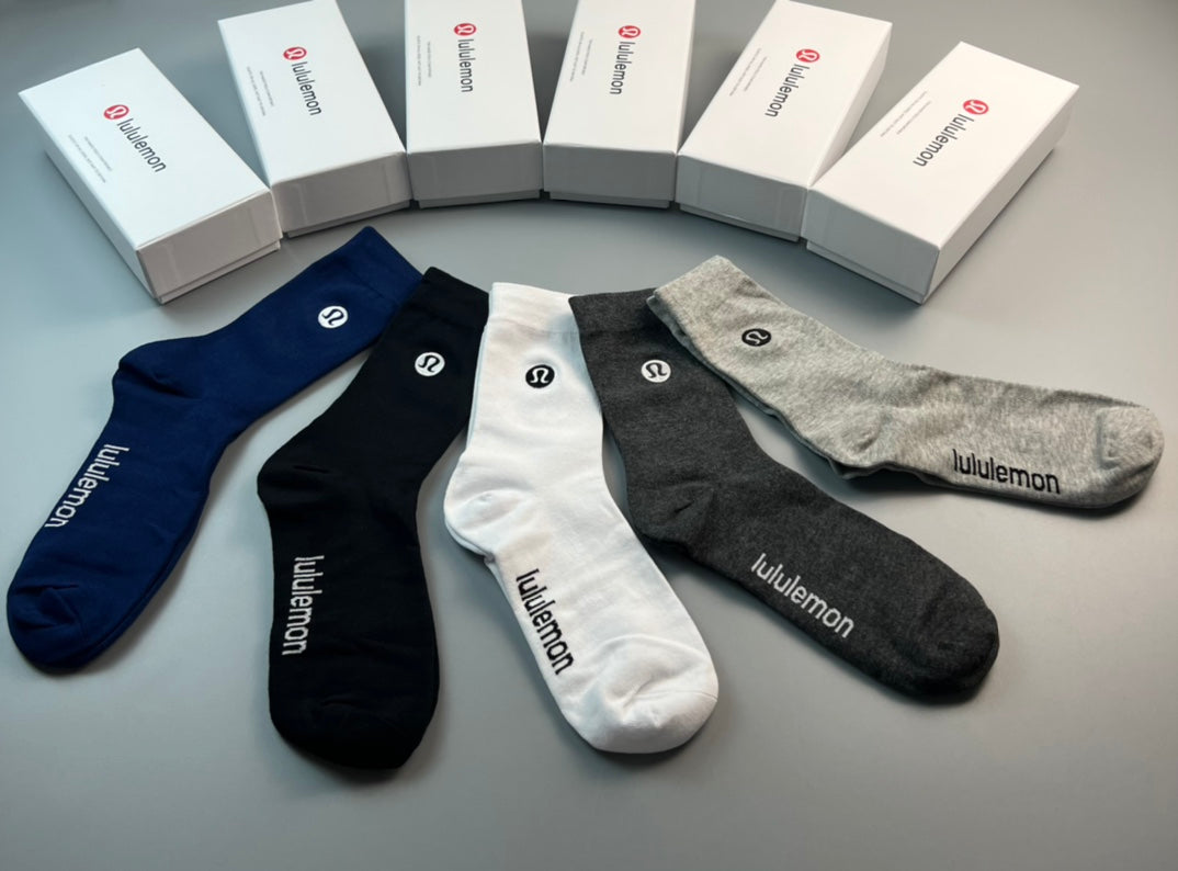 Lululemon small emblem ribbed crew socks - view 2