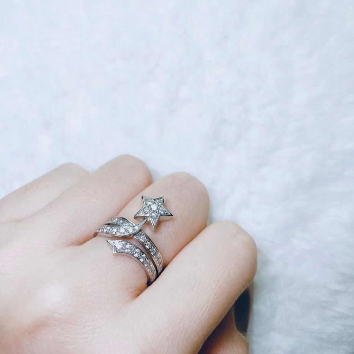 Chanel Silver-Tone Arrow CC Ring - album image 7