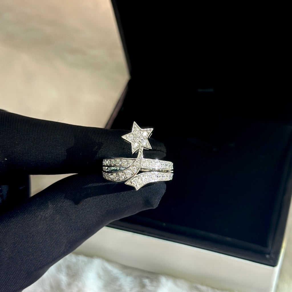 Chanel Silver-Tone Arrow CC Ring - album image 5