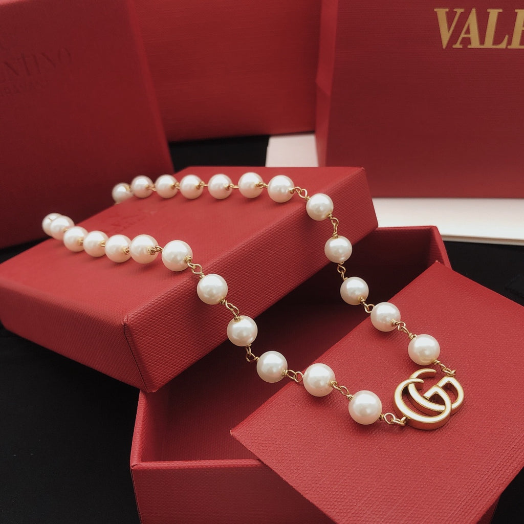 Gucci Pearl Necklace - album image 5