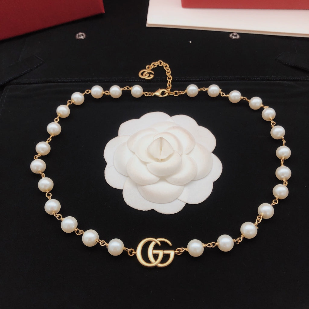 Gucci Pearl Necklace - album image 1