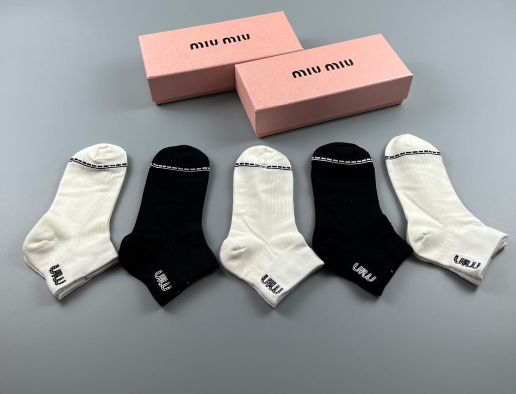 Miu Miu fine contrast cuff ankle socks, image 1