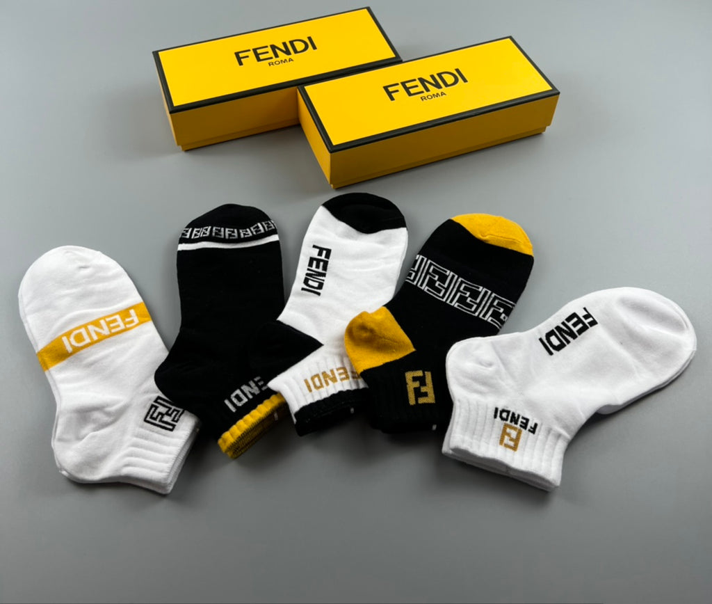Fendi mixed character graphics ankle socks - view 5