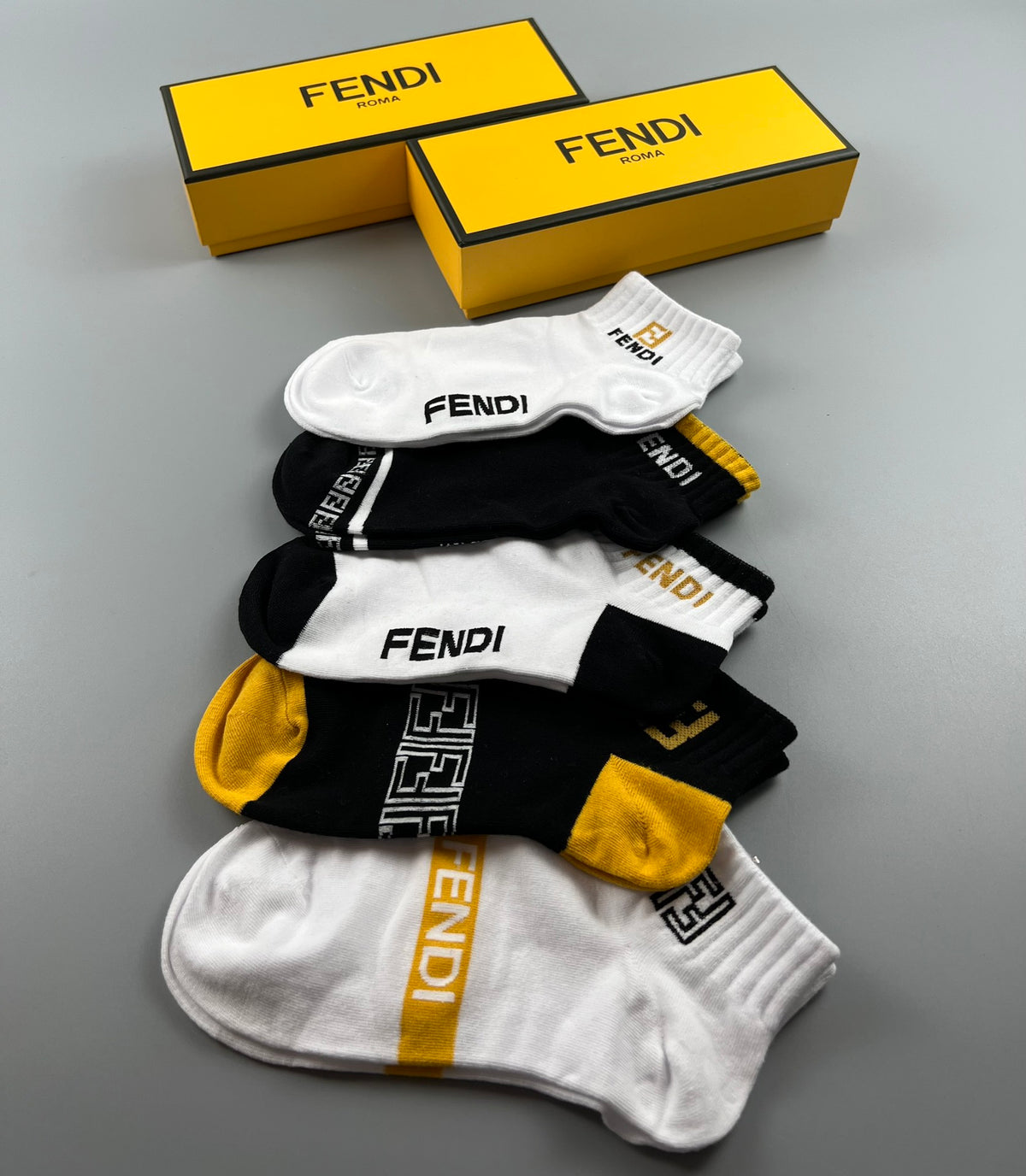 Fendi mixed character graphics ankle socks - view 7