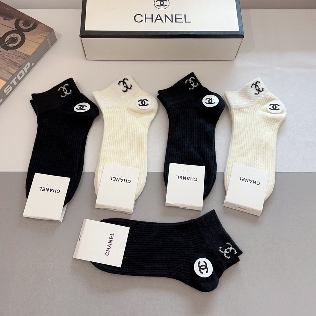 Chanel small double c cuff crew socks - view 8