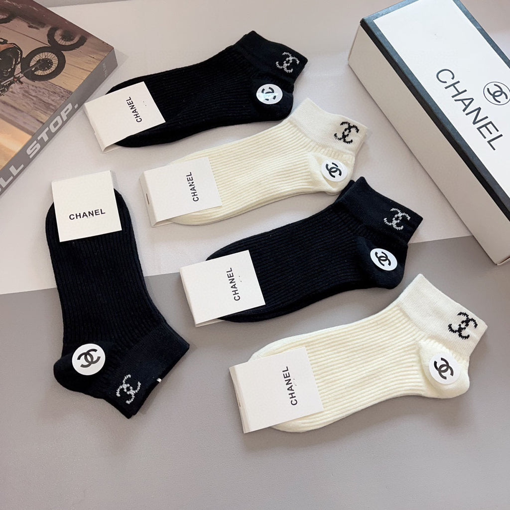 Chanel small double c cuff crew socks - view 7