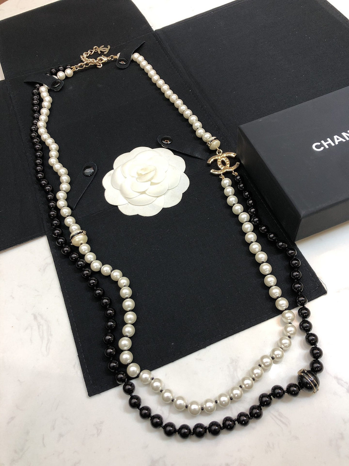Chanel Pearl Double-Layer Necklace - album image 3