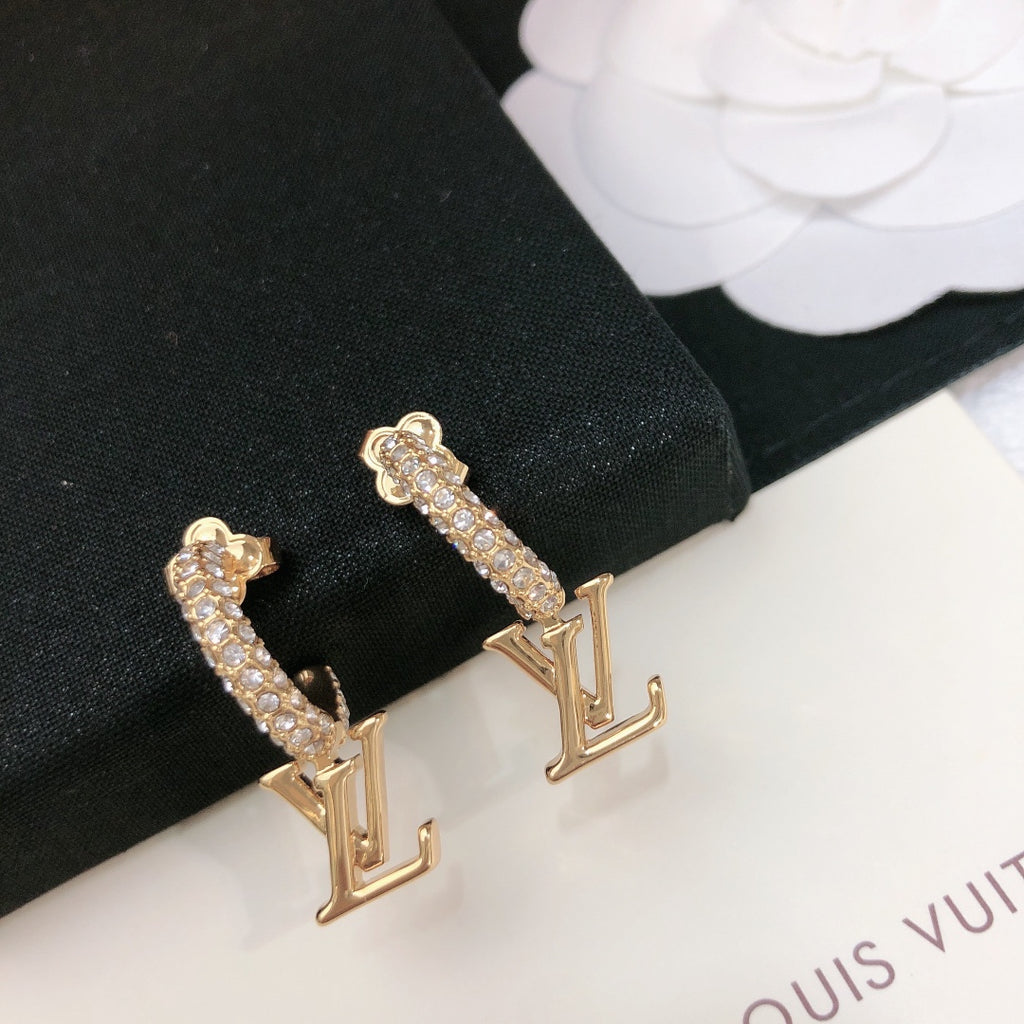 Louis Vuitton V Letter LV Letter Stud Earrings - album image 5