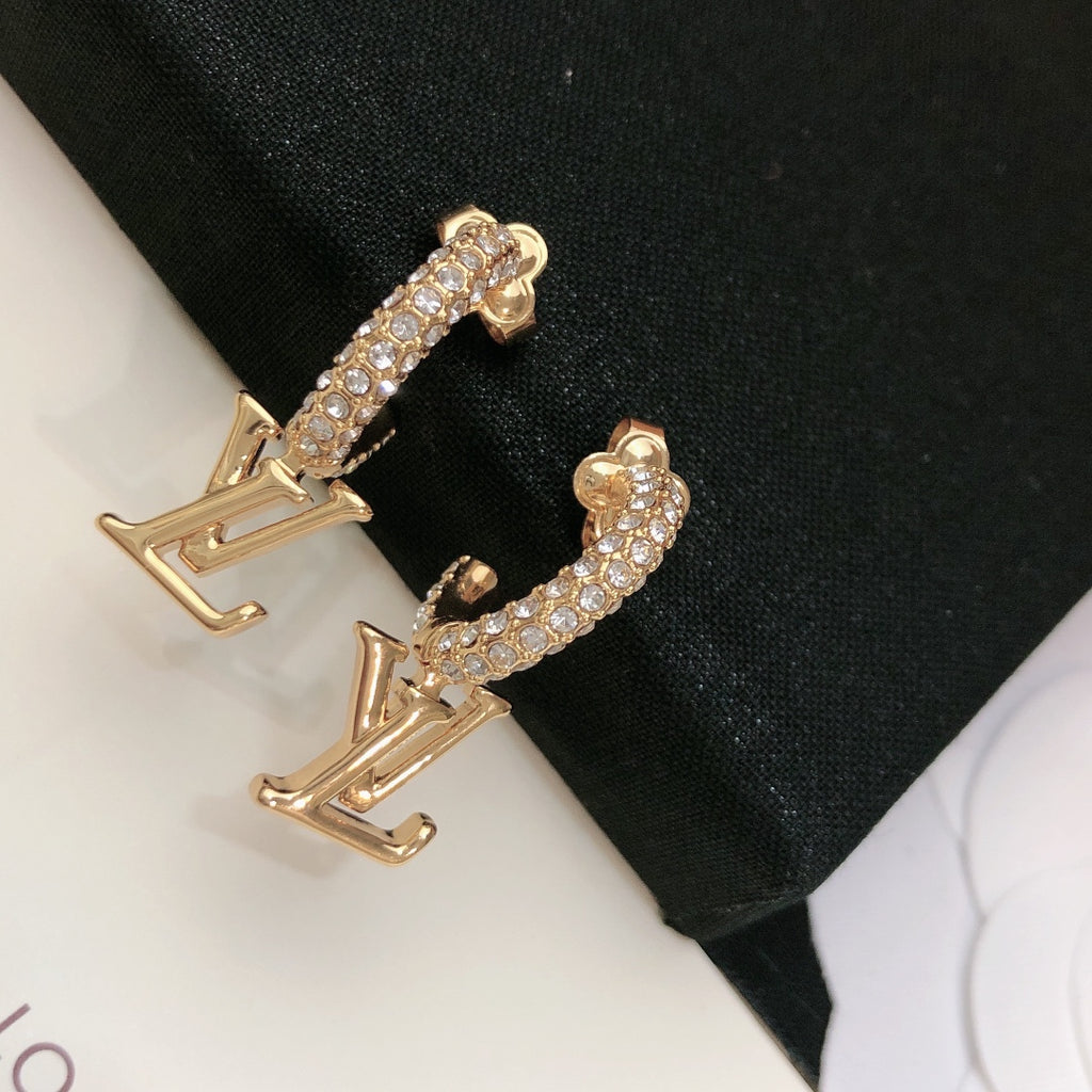Louis Vuitton V Letter LV Letter Stud Earrings - album image 4