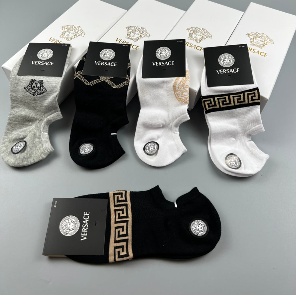 Versace geometric cuff emblems ankle socks - view 5