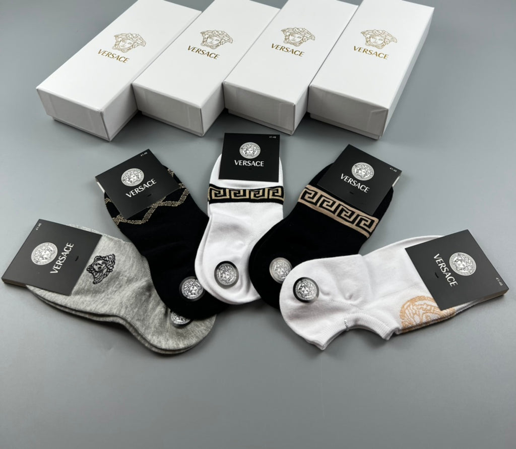 Versace geometric cuff emblems ankle socks - view 7