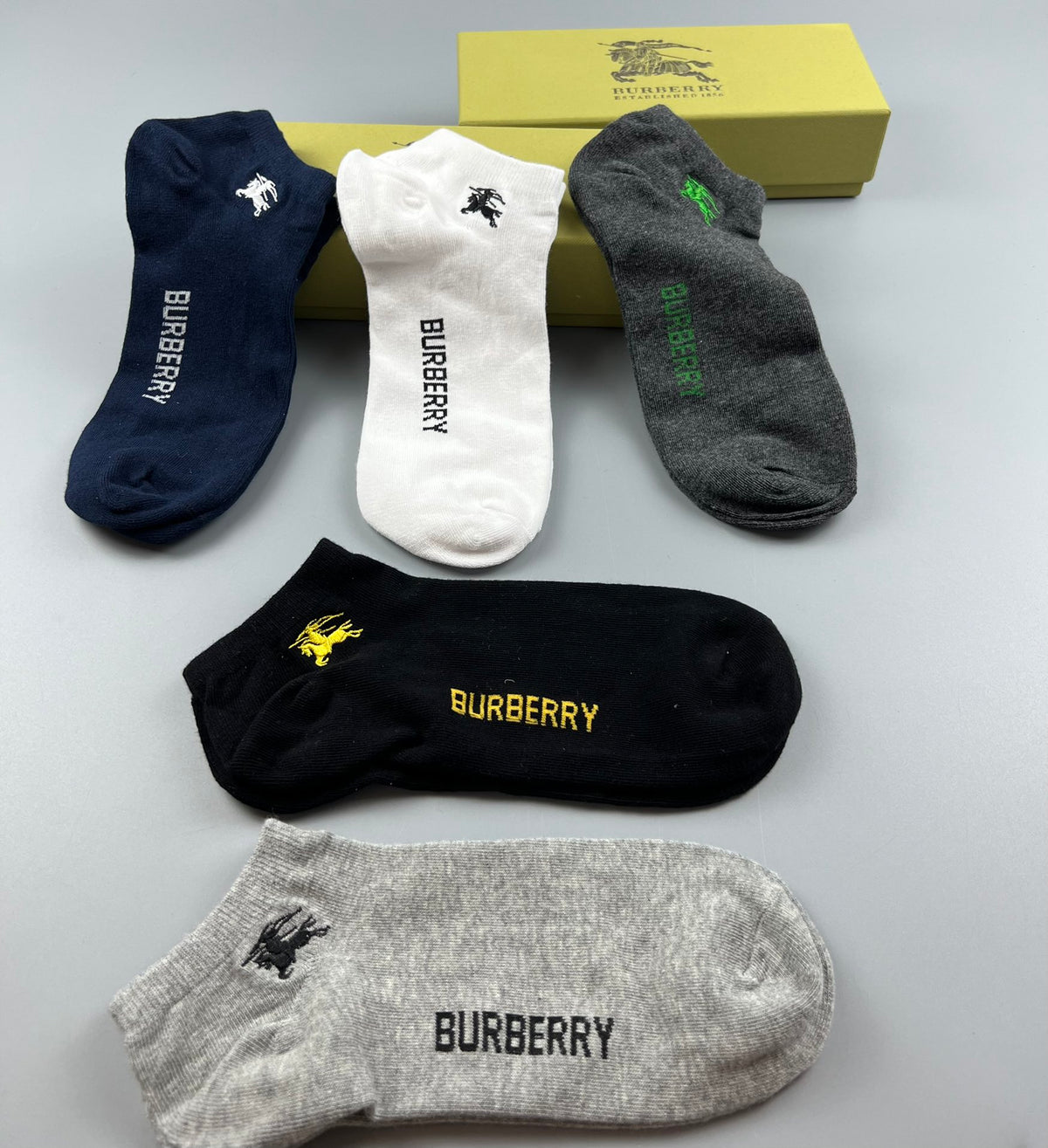 Burberry boxed color knight socks - view 4