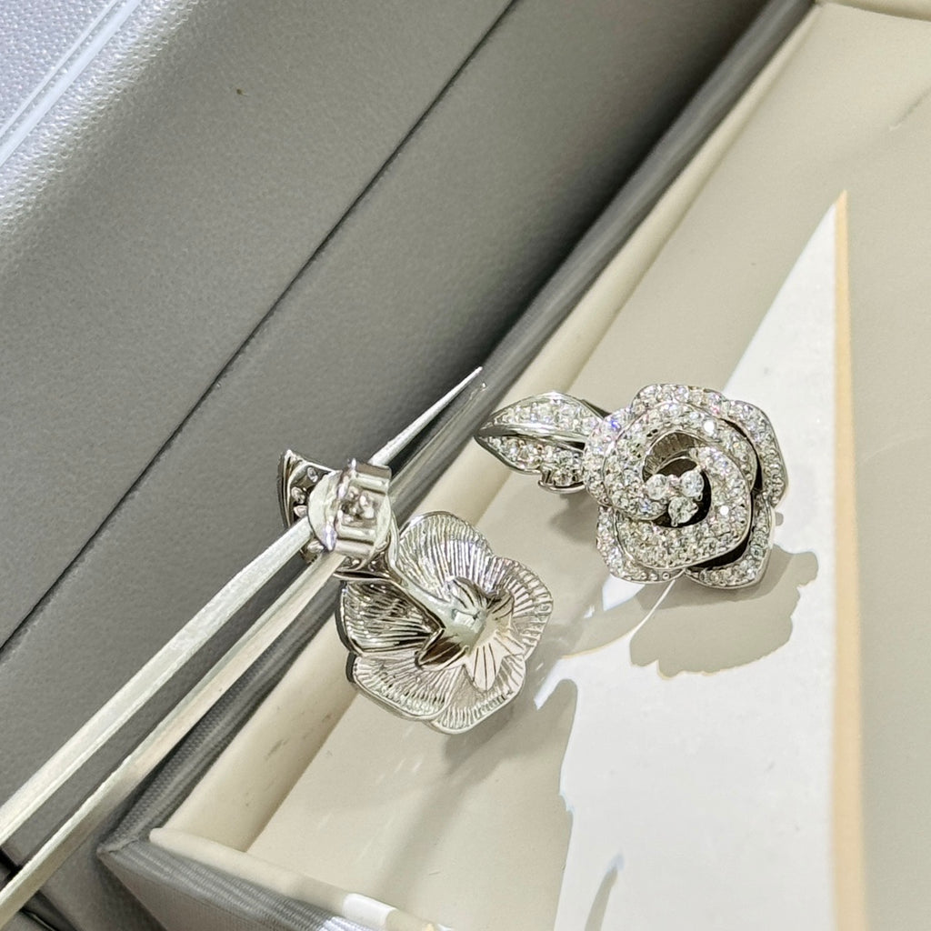 Dior Silver-Tone Teardrop Swirl Earrings - product image 5