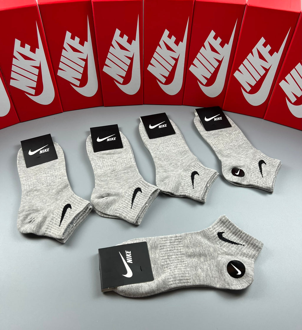 Nike heather gray swoosh ankle socks, image 3
