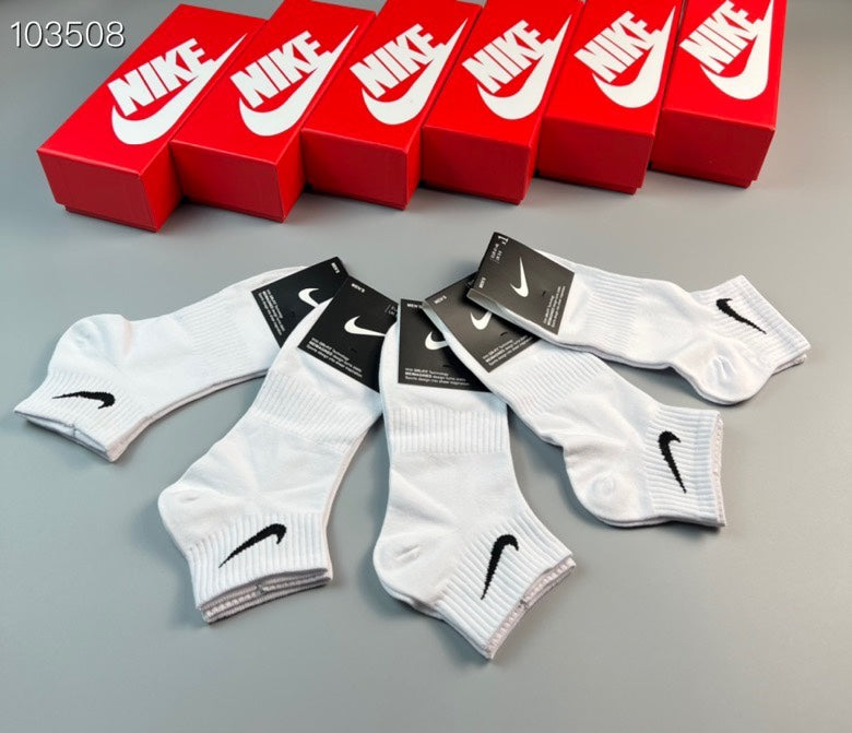 Nike heather gray swoosh ankle socks, image 5