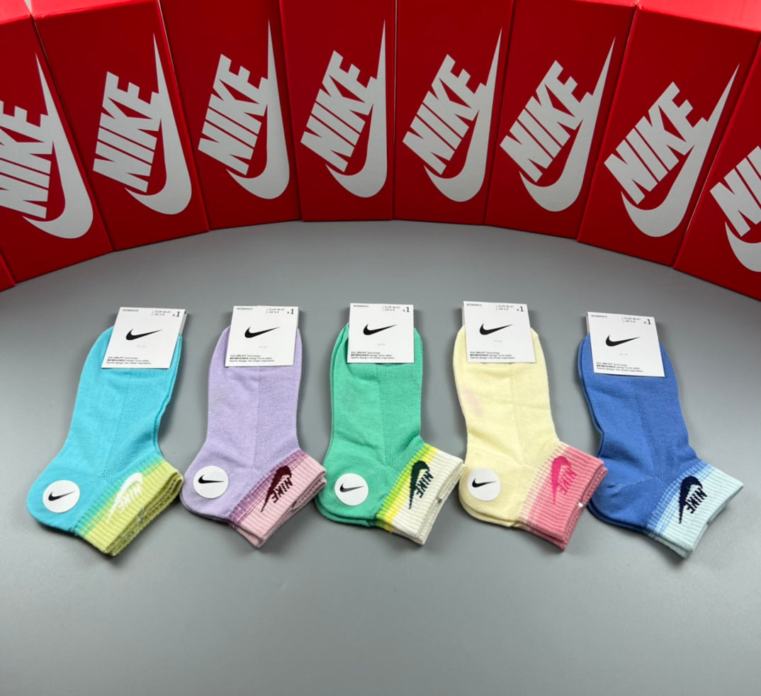 Nike pastel lettered cuff ankle socks, image 1